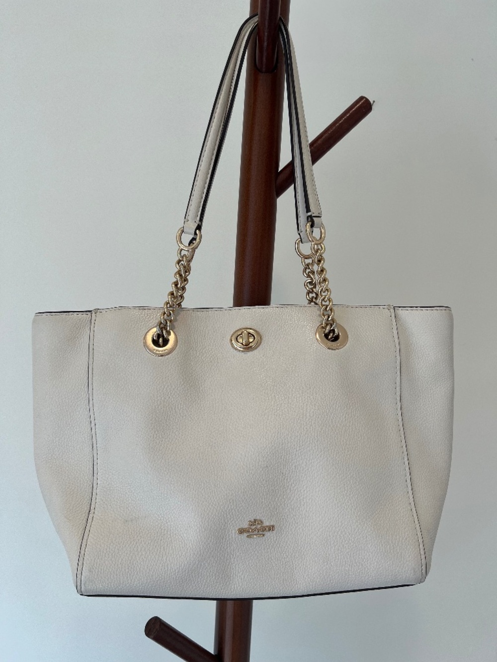 Coach White Pebbled Leather Turnlock Chain Tote 27 Shoulder Bag